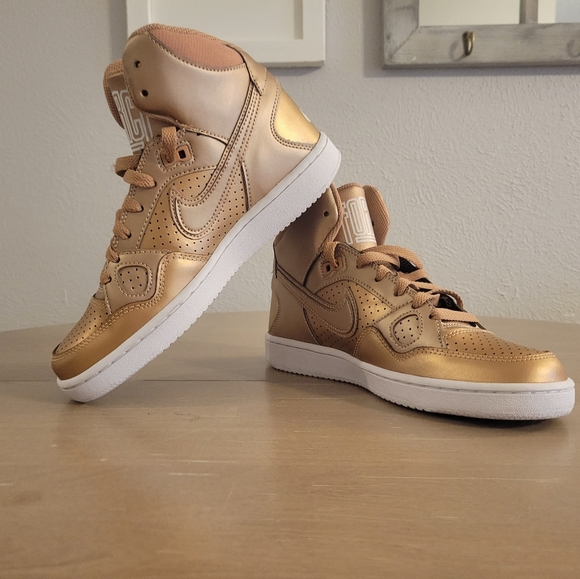 Nike Womens Son of Force Mid 'Metallic Red Bronze' Size 6.5 - Picture 8 of 10